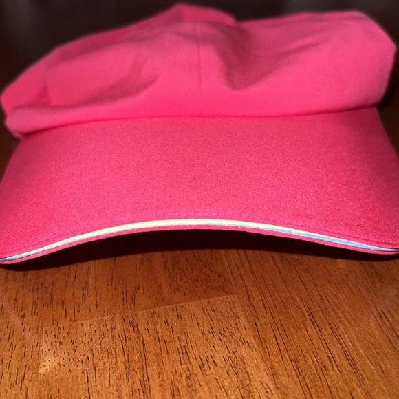 NWOT Fast and Free Run Hat OS Lip Gloss - Picture 4 of 4